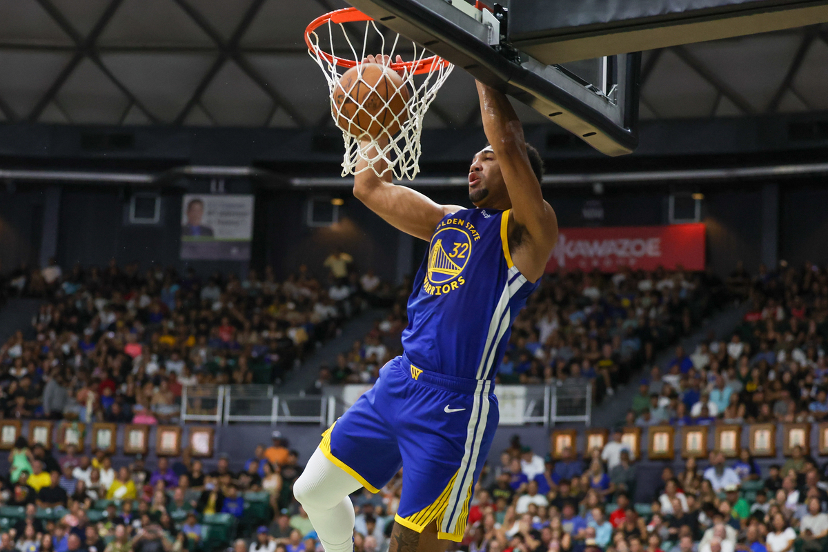 澳门威尼斯人-勇士外线投篮高效，逆转比赛获胜(勇士30分逆转)